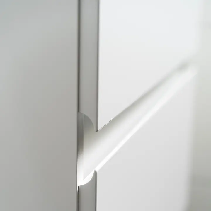 Kylpyhuonekaluste Westerbergs Himmel integroidulla vetimellä